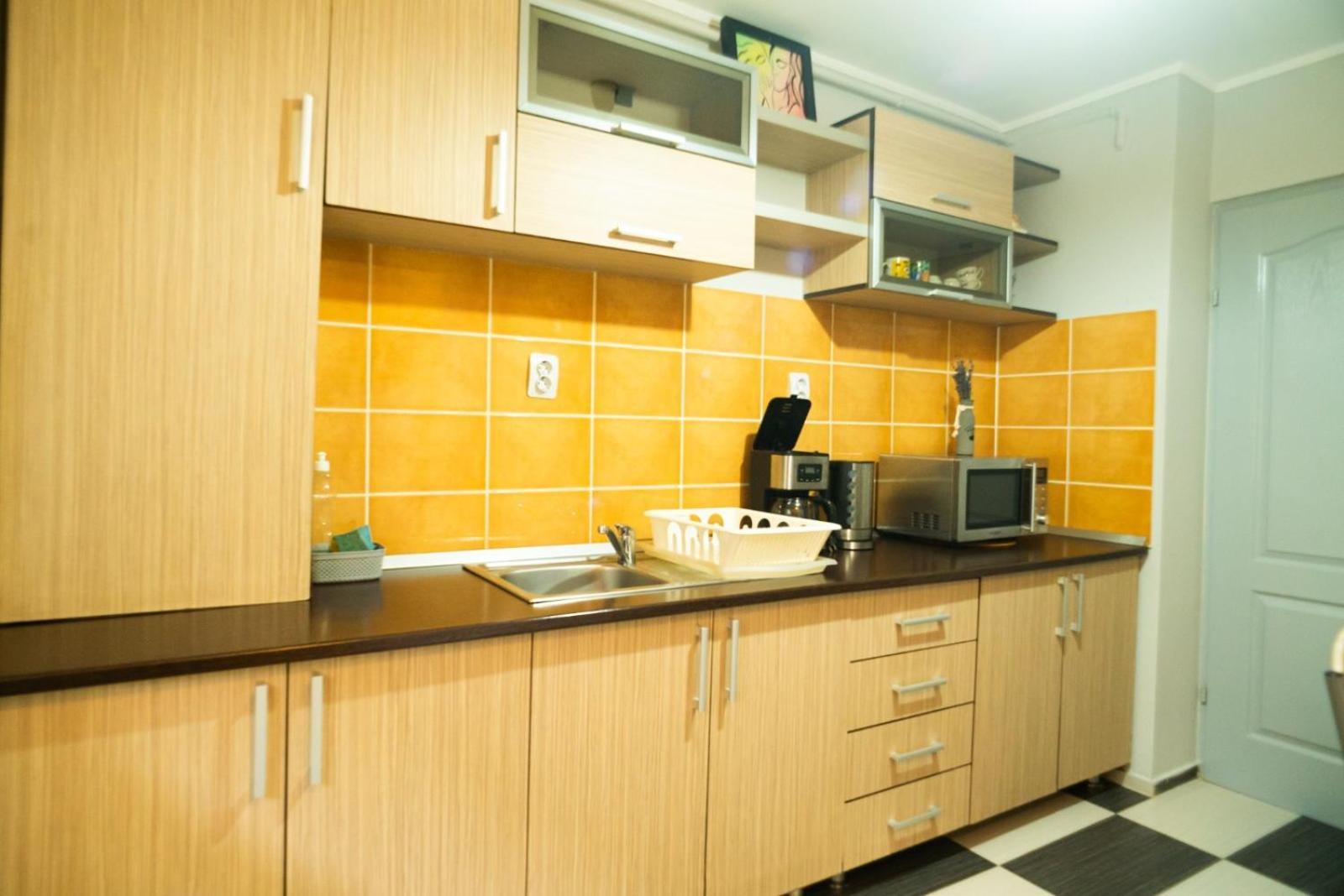 Apartament Dacul Hunedoara Exterior foto