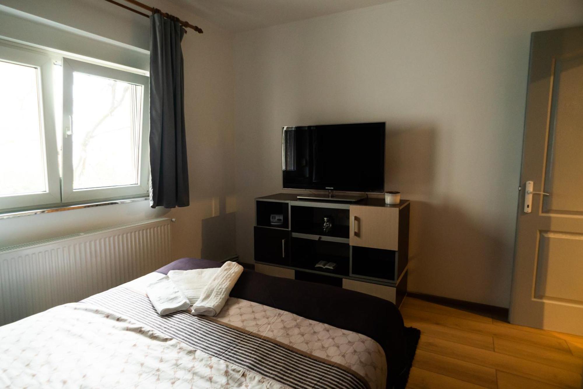 Apartament Dacul Hunedoara Exterior foto